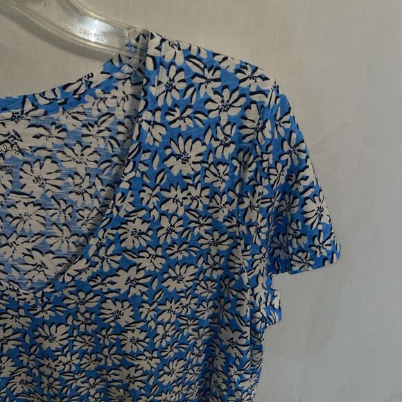 Lilly Pulitzer Womens Activewear Blouse Size Large Blue Floral Athleisure - Picture 4 of 12